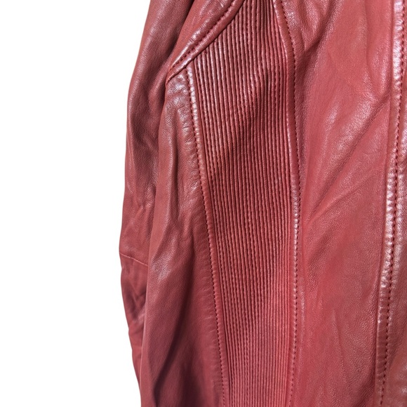 VTG! Wilsons Leather Women’s 2X Red Cafe Racer Motorcycle Jacket Zipper Accents - Picture 8 of 11